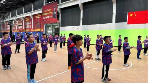 如何通过模拟比赛环境提升投篮表现_1